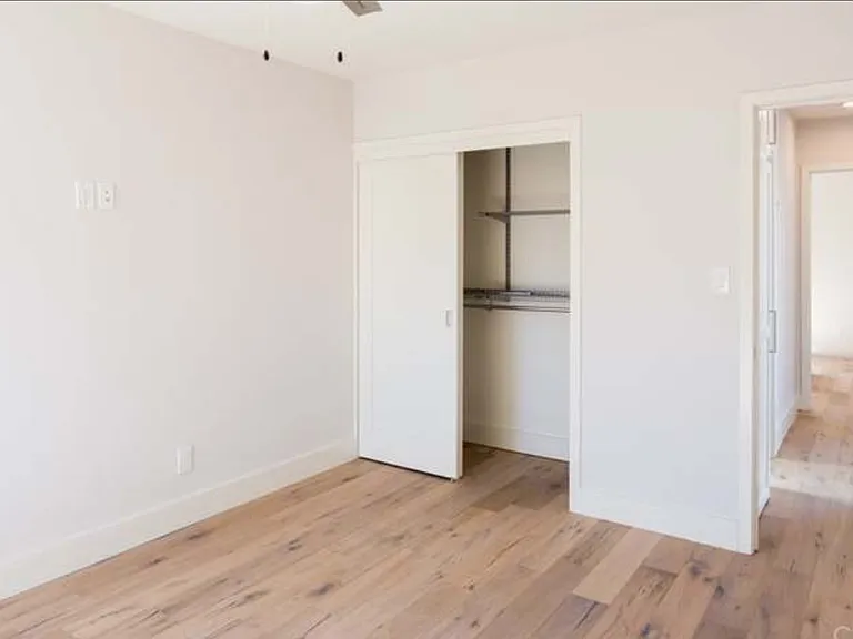821 Manhattan Ave #5 — Photo 5