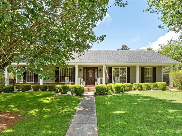 7400 Summer Ct, Mobile, AL 36695