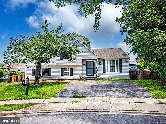 2nd image of 502 Teal Ct