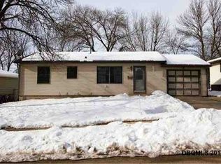 2215 Saint Celia St, Dubuque, IA 52002