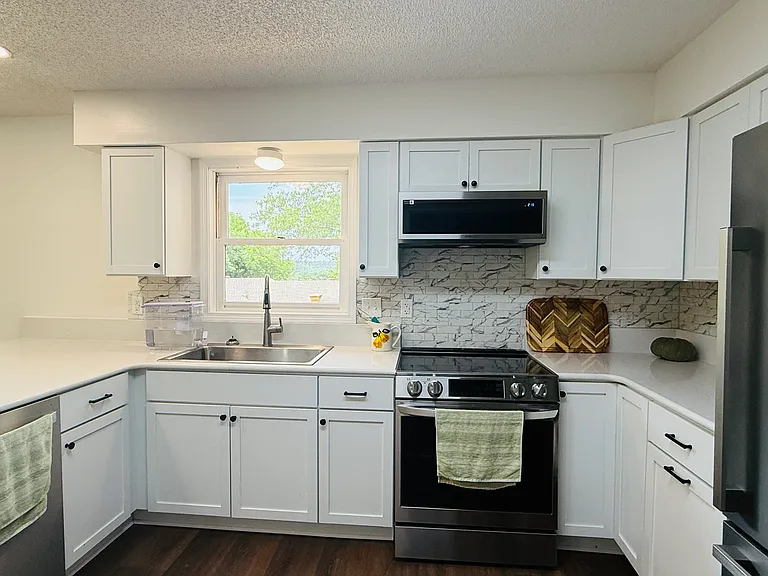 4 Chandler Ln — Photo 12