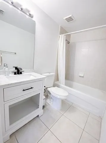 7240 NW 114th Ave #304 — Photo 9