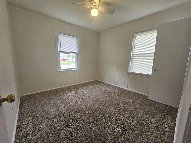 1133 Leland Cir — Photo 13