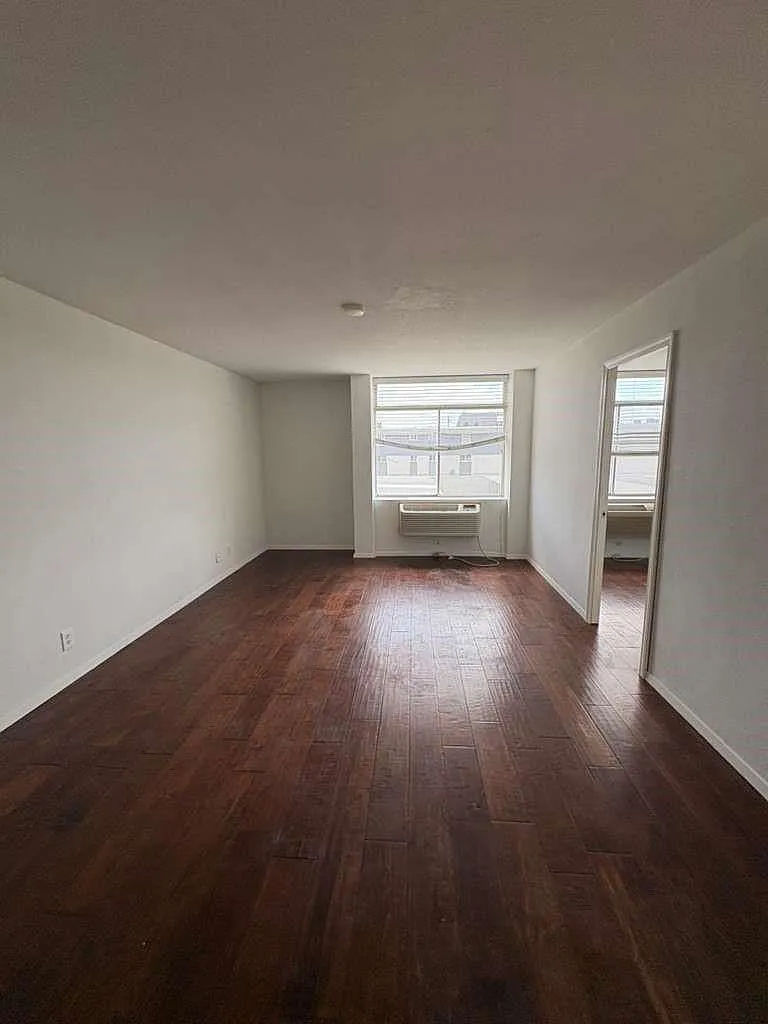 2 bed, 2.0 bath, 870 sqft, $800 — Photo 1