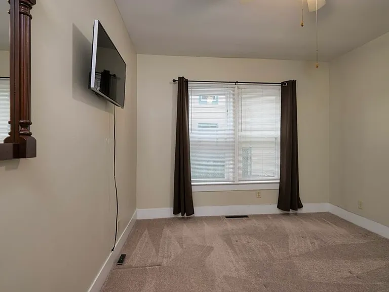 82 Hudson St #1 — Photo 15
