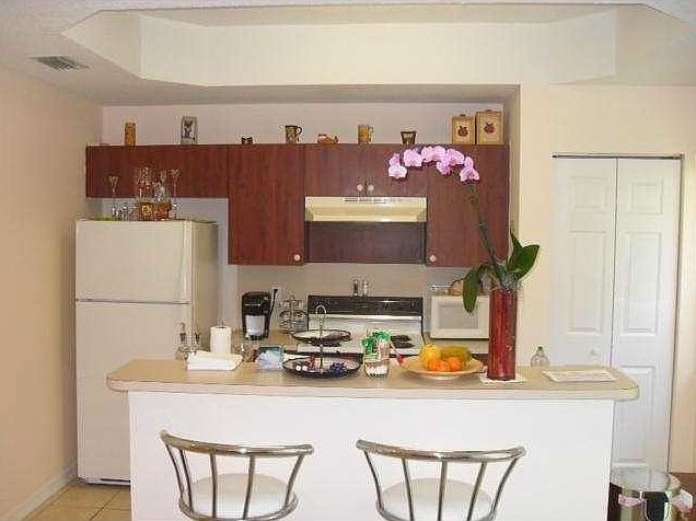 2nd image of 4974 Leeward Ln