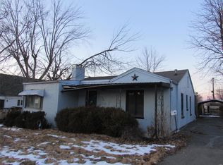 3406 Greenway Rd, Hannibal, MO 63401