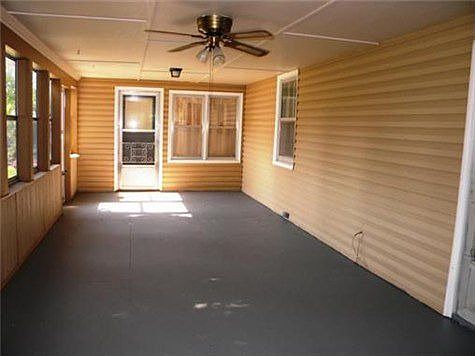 3rd image of 1013 Olive St