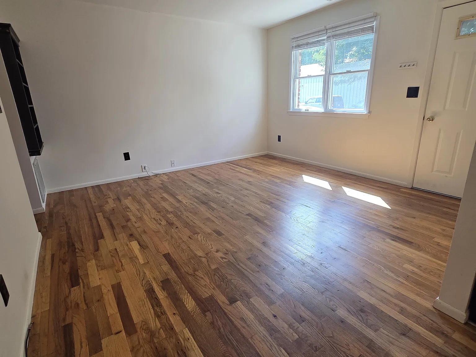1 bed, 545 sqft, $2,350 — Photo 3