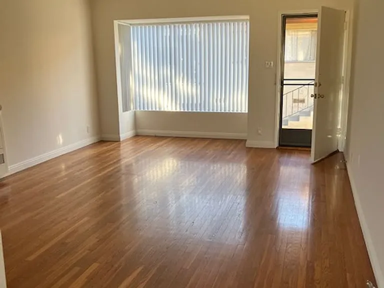 312-320 N Atlantic Blvd #322 — Photo 2