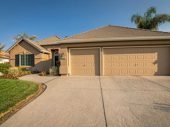 3rd image of 1142 W Pepper Dr