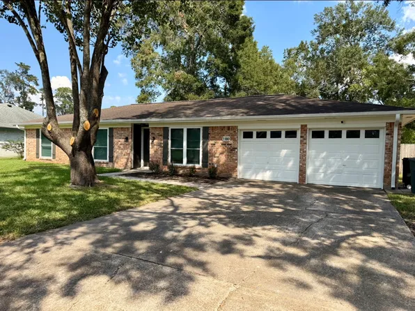 1180 Chatwood Dr, Beaumont, TX 77706