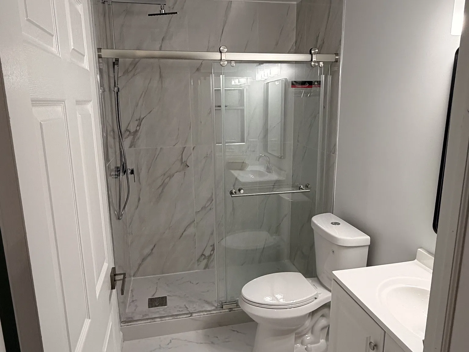 2 bed, 1034 sqft, $2,450 — Photo 4