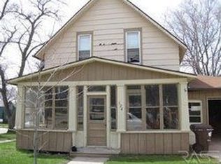 124 3rd Ave SW, Pipestone, MN 56164