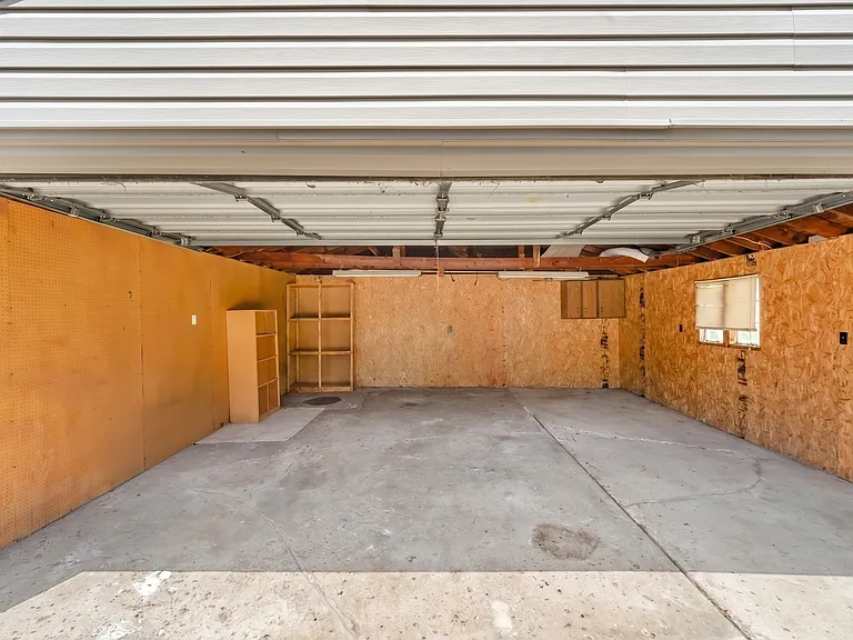 2604 Venice St — Photo 29
