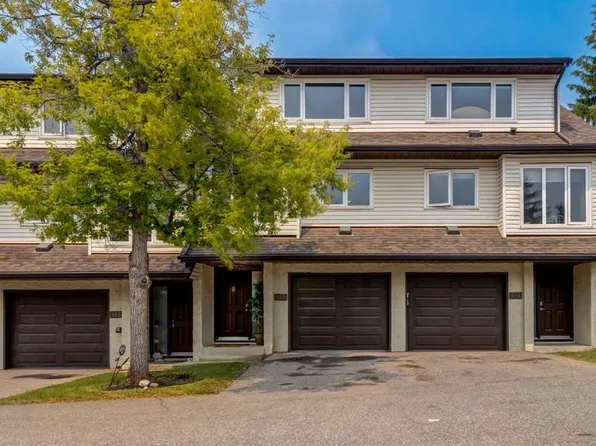 1190 S Ranchview Rd NW #112, Calgary, AB T3G 1Y2