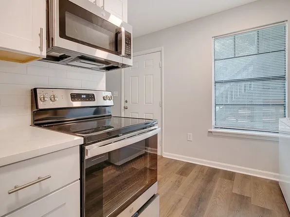 4003 S Rhett Ave, North Charleston, SC