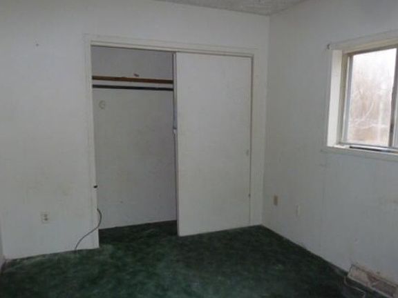 4th image of 635 S Foster Ave