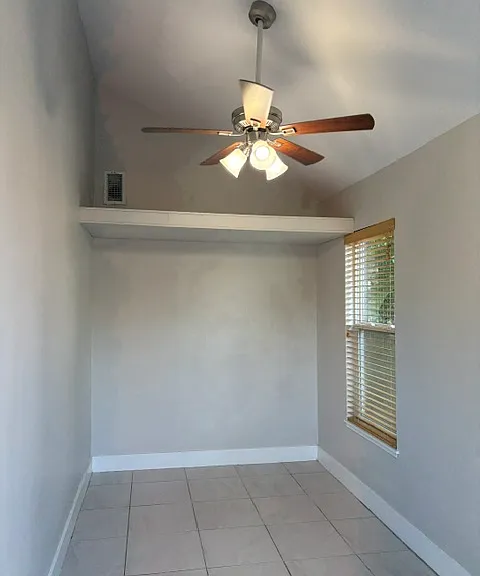1900 Staunton Ave #A — Photo 5