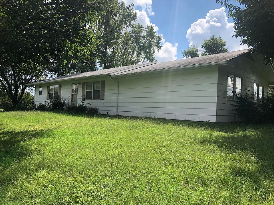 2nd image of 2635 S Fairfield Ln