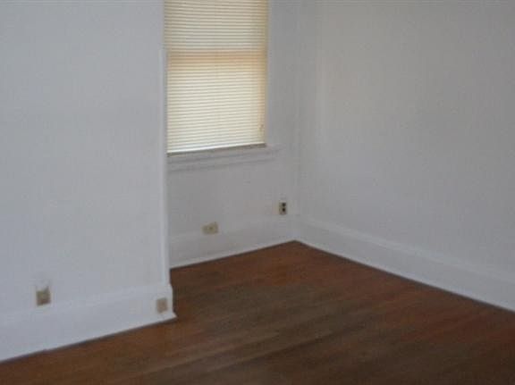 5th image of 241 Sturgis Ave