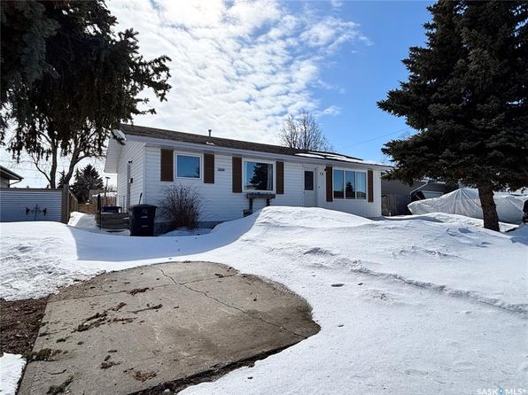 12 King CRESCENT, Humboldt, SK S0K 2A0