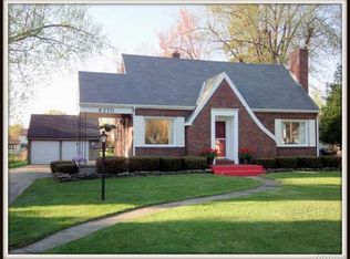 8270 Clarence Center Rd, East Amherst, NY 14051