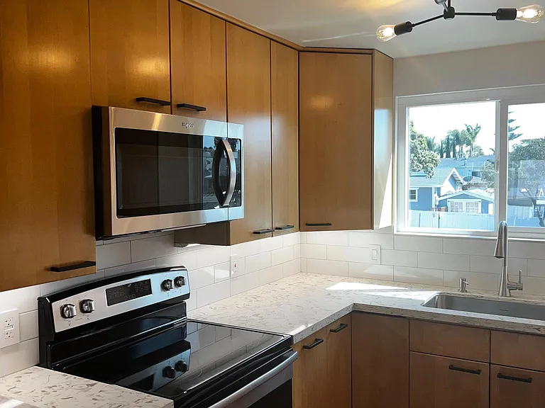 4412 Arizona St #6 — Photo 3