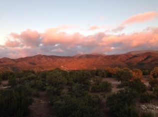 7 Heather Ln, Santa Fe, NM 87506