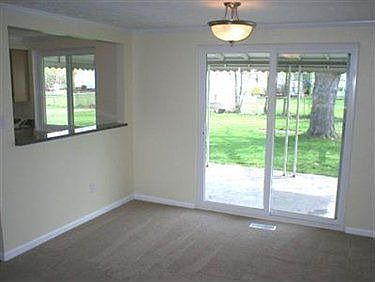 5th image of 24211 Fairlawn Dr