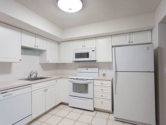 newly Renovated Kitchen