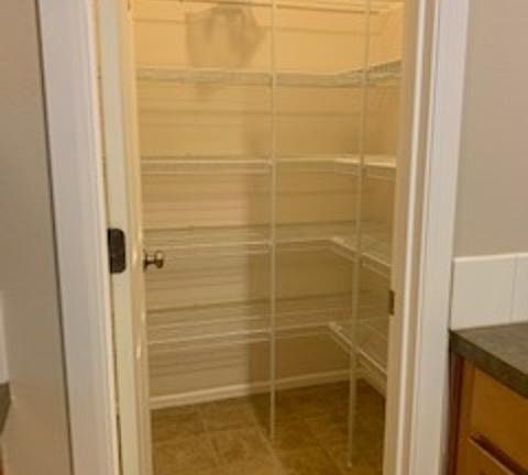 Walk in pantry