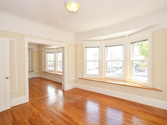 5th image of 5700 California St #5