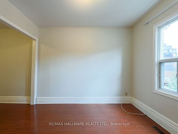 4th image of 478 Logan Ave