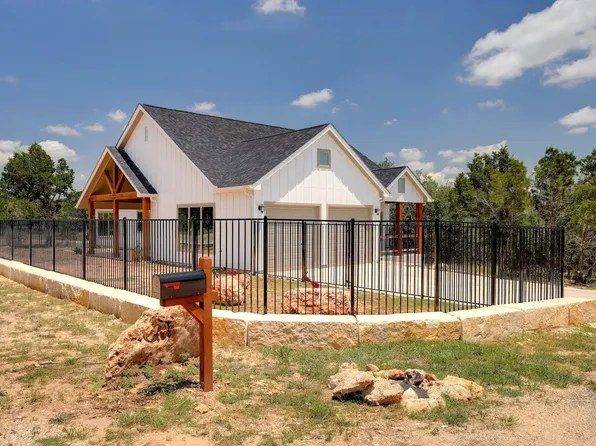2 Cherokee Trl, Wimberley, TX 78676