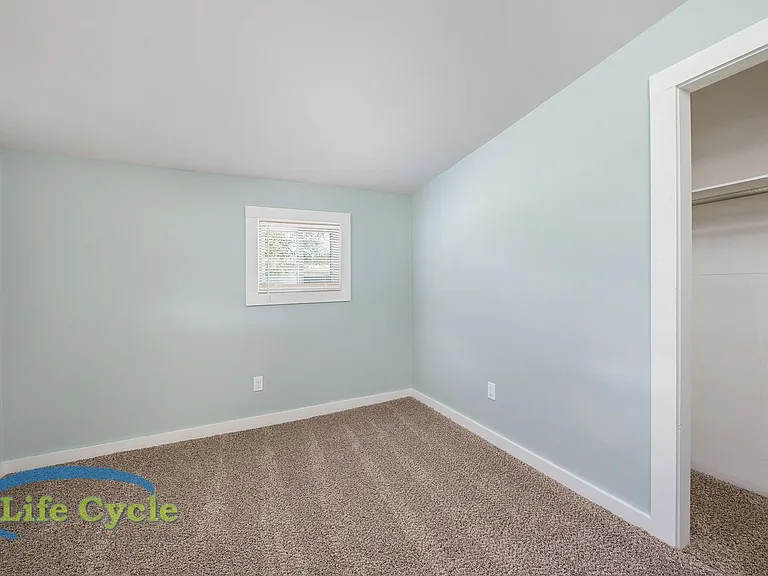 1314 Beechwood St NE — Photo 16