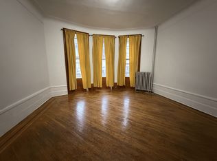 562 7th St APT 4, Brooklyn, NY 11215