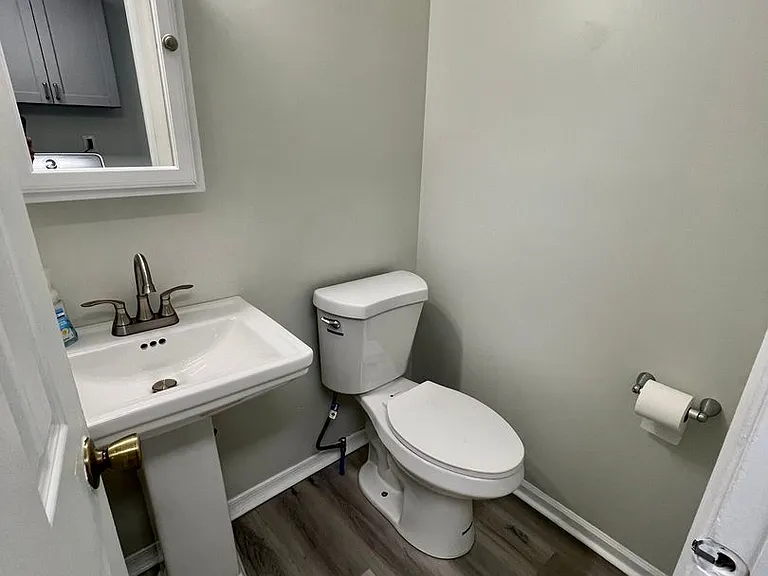 4233 Remo Crescent Rd — Photo 12