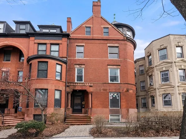 1874 Beacon St APT 4, Brookline, MA 02445