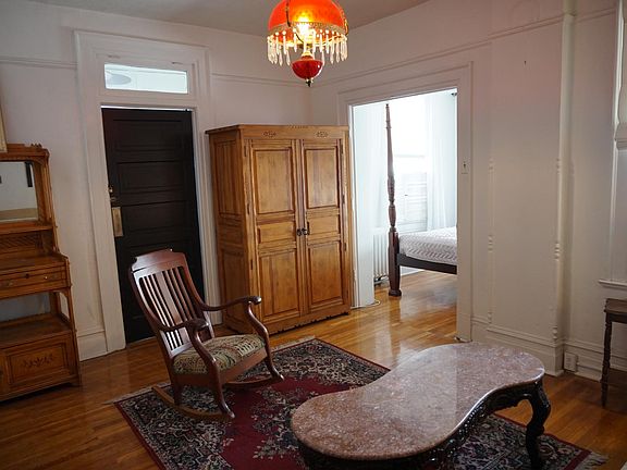4th image of 1111 W Yandell Dr APT A