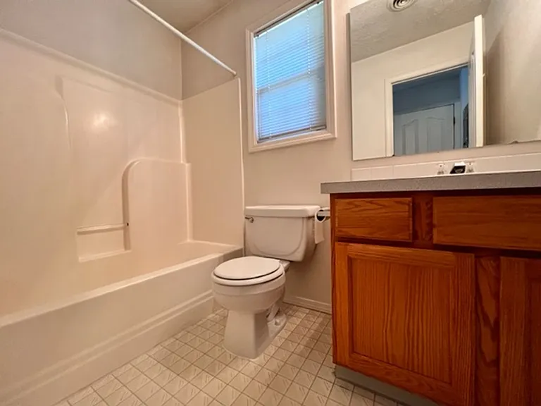 Stephen - 2238 — Photo 12