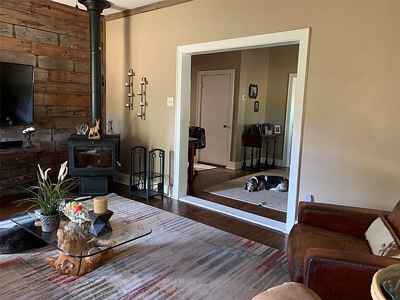 4th image of 2330 Knight Rd