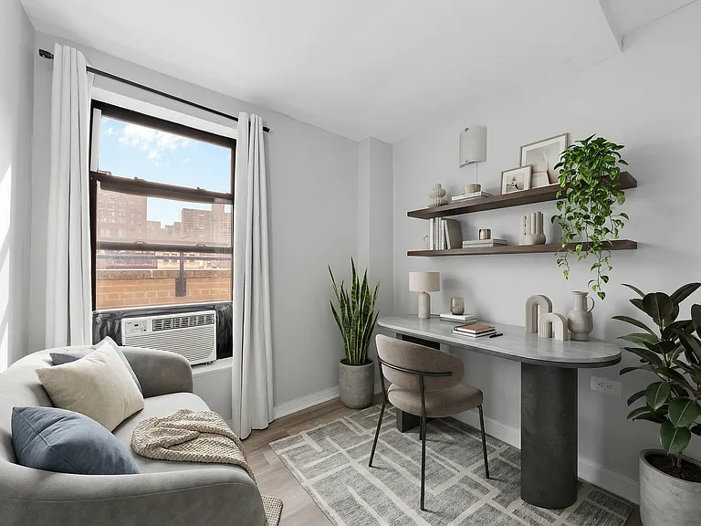 240 W 73rd St #730 — Photo 3