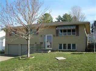 710 Perry St, Dubuque, IA 52003