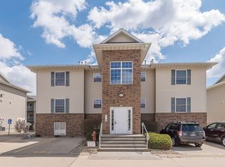 40 Cherry Ct APT 2, North Liberty, IA 52317