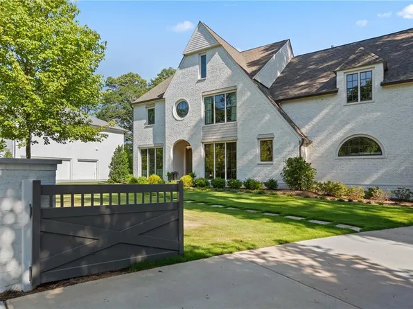 679 Moores Mill Rd, Atlanta, GA 30327