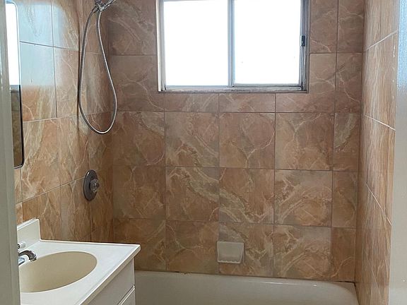 5th image of 1111 S Holt Ave APT 3