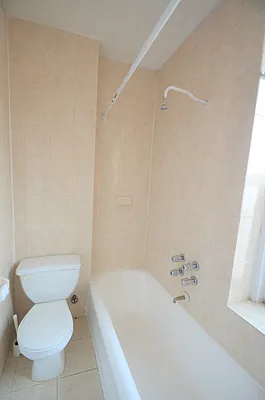 Rented by CITY SKYLINE REALTY INC | media 25