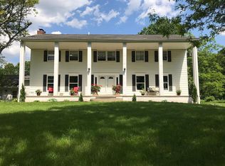 9464 N Dixboro Rd, South Lyon, MI 48178