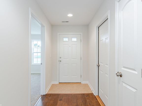 3rd image of 2200 Giles Dr